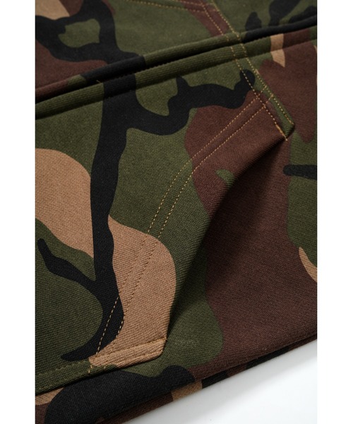 SupBaby by SUPPLIER(サプベイビーバイサプライヤー)の「ジップフーディ|Baby Cross Zip Hoodie - Tight Fit |SupBaby by SUPPLIER(パーカー・レディース・ライトピンク/ブラック/グリーン系カモフラージュ・ONE SIZE)」の9枚目の写真