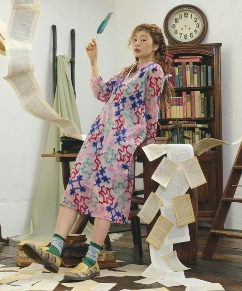 Jocomomola（ホコモモラ）の「Caballerias アニマルジャカードシアーワンピース（ワンピース・レディース・ダークインディゴブルー/ライトピンク・40）」の2枚目の写真