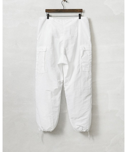 MILITARY(ミリタリー)の「実物 新品 デッドストック 米軍 スノーカモ オーバーパンツ カーゴポケット付き(カーゴパンツ・メンズ・ホワイト・S-Regular)」の3枚目の写真