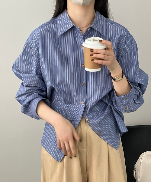 semplice(センプリチェ)の「ストライプ柄 オーバーサイズ シャツ(シャツ/ブラウス・レディース・ブルー/ホワイト・F)」の16枚目の写真