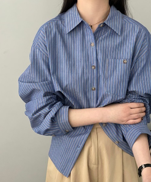 semplice(センプリチェ)の「ストライプ柄 オーバーサイズ シャツ(シャツ/ブラウス・レディース・ブルー/ホワイト・F)」の17枚目の写真