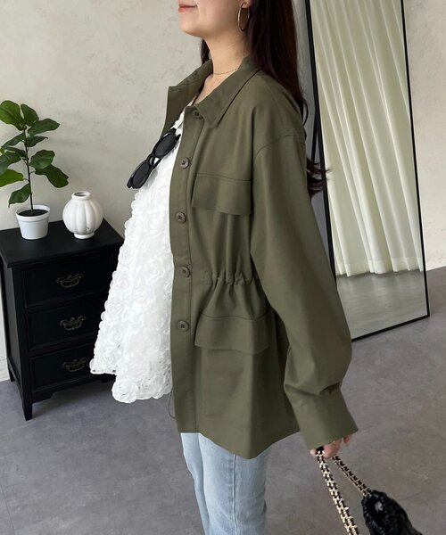 prose verse(プロズヴェール)の「ドロストペプラムミリタリーシャツジャケット(シャツ/ブラウス・レディース・カーキ・LARGE/MEDIUM)」の7枚目の写真