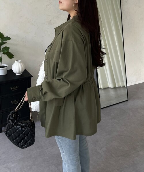 prose verse(プロズヴェール)の「ドロストペプラムミリタリーシャツジャケット(シャツ/ブラウス・レディース・カーキ・LARGE/MEDIUM)」の9枚目の写真