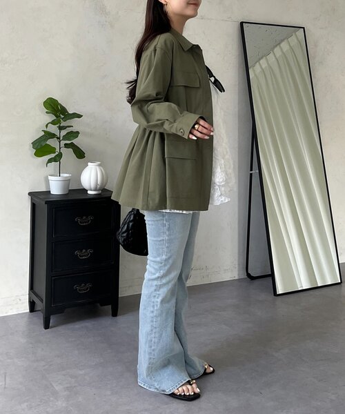 prose verse(プロズヴェール)の「ドロストペプラムミリタリーシャツジャケット(シャツ/ブラウス・レディース・カーキ・LARGE/MEDIUM)」の22枚目の写真