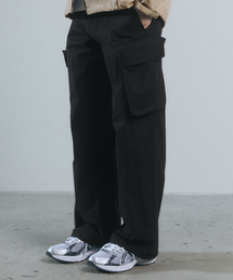 BELTED SIGNATURE WIDE CARGO PANTS - BLACK