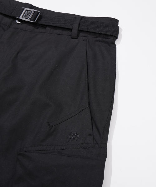 KALAPATTHAR(カラパタール)の「BELTED SIGNATURE WIDE CARGO PANTS - BLACK(その他パンツ・メンズ・その他・LARGE/MEDIUM)」の4枚目の写真