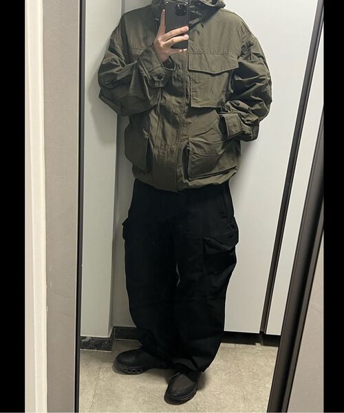 KALAPATTHAR(カラパタール)の「BELTED SIGNATURE WIDE CARGO PANTS - BLACK(その他パンツ・メンズ・その他・LARGE/MEDIUM)」の6枚目の写真