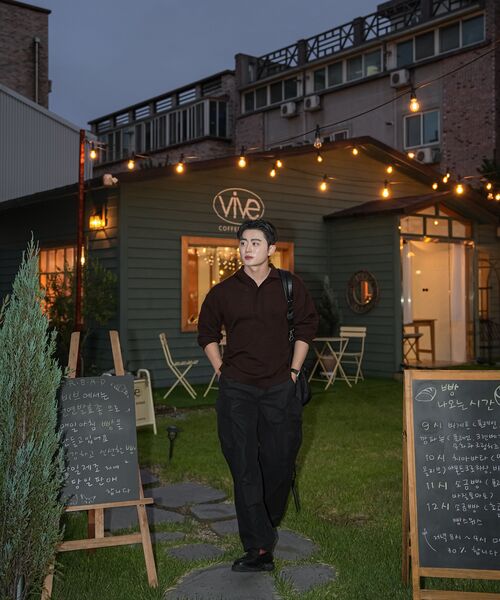 KALAPATTHAR(カラパタール)の「BELTED SIGNATURE WIDE CARGO PANTS - BLACK(その他パンツ・メンズ・その他・LARGE/MEDIUM)」の8枚目の写真