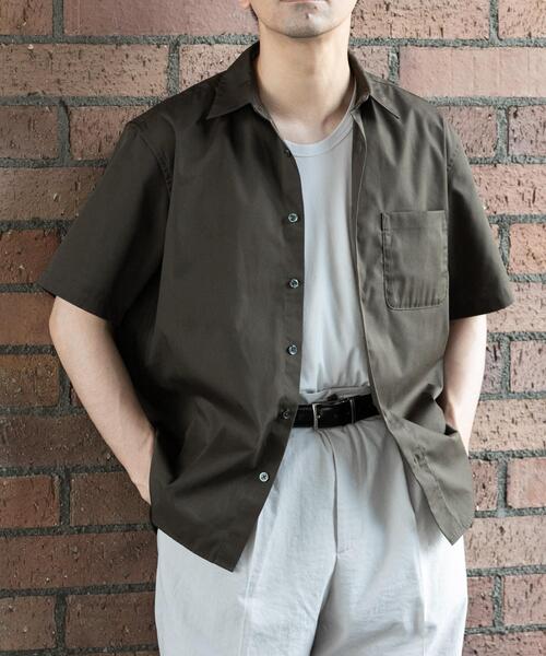 URBAN RESEARCH ROSSO MEN(アーバンリサーチロッソメン)の「『XLサイズあり』『防シワ/防臭』アーバンリラックスブロード半袖シャツ(シャツ/ブラウス・メンズ・チャコールグレー/ブルー/ライトブルー/カーキ/ネイビー/ホワイト・X-LARGE/LARGE/MEDIUM/SMALL)」の4枚目の写真