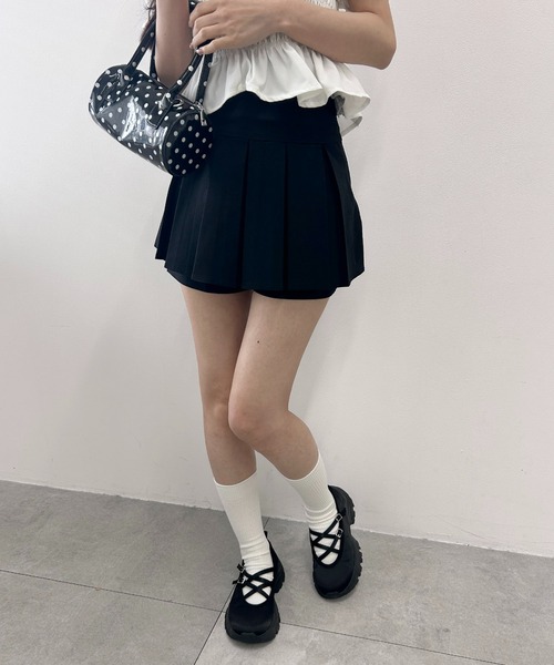 PHILLY(フィリー)の「プリーツドッキングショートパンツ(その他パンツ・レディース・ホワイト/ブラック・FREE)」の9枚目の写真