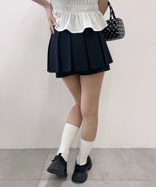 PHILLY(フィリー)の「プリーツドッキングショートパンツ(その他パンツ・レディース・ホワイト/ブラック・FREE)」の5枚目の写真