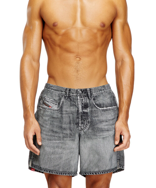 DIESEL(ディーゼル)の「メンズ スイムパンツ SOCCER-41-DNM(水着・メンズ・グレー系その他・LARGE/MEDIUM/SMALL/X-LARGE)」の1枚目の写真