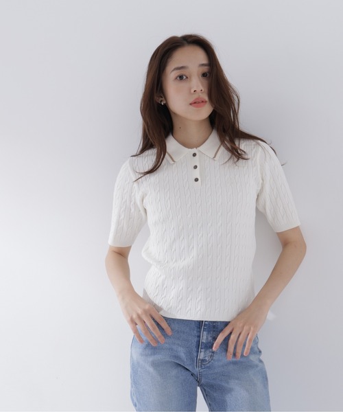 NATURAL BEAUTY BASIC(ナチュラルビューティーベーシック)の「ケーブルポロニット(ポロシャツ・レディース・ネイビー/オフホワイト/レッド・フリ-)」の2枚目の写真