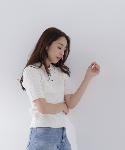 NATURAL BEAUTY BASIC(ナチュラルビューティーベーシック)の「ケーブルポロニット(ポロシャツ・レディース・ネイビー/オフホワイト/レッド・フリ-)」の6枚目の写真