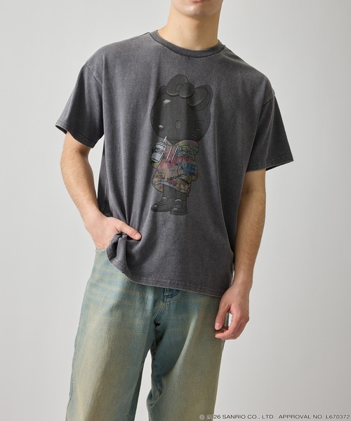 le cercle ADAM ET ROPE'(ルセルクルアダムエロペ)の「【HELLO KITTY BLACK別注】HELLO KITTY MULTI HOODIE Tシャツ(Tシャツ/カットソー・メンズ・ホワイト/チャコールグレー・L/M/S)」の10枚目の写真