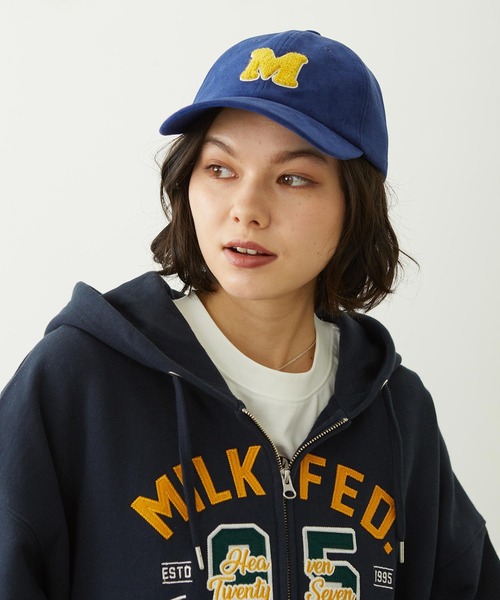 MILKFED.（ミルクフェド）の「INITIAL EMBROIDERED CAP（キャップ・レディース・ベージュ/ブラック/ネイビー・ONE SIZE）」の3枚目の写真