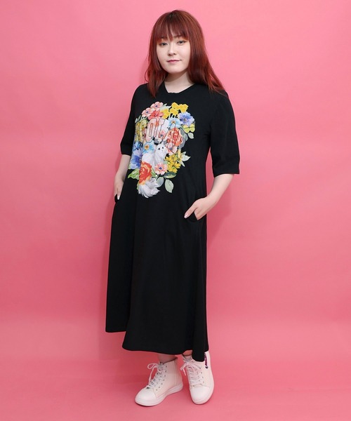 ScoLar(スカラー)の「162611:花ネコプリント 接触冷感ワンピース(ワンピース・レディース・チャコールグレー/ブラック/イエロー・M)」の5枚目の写真