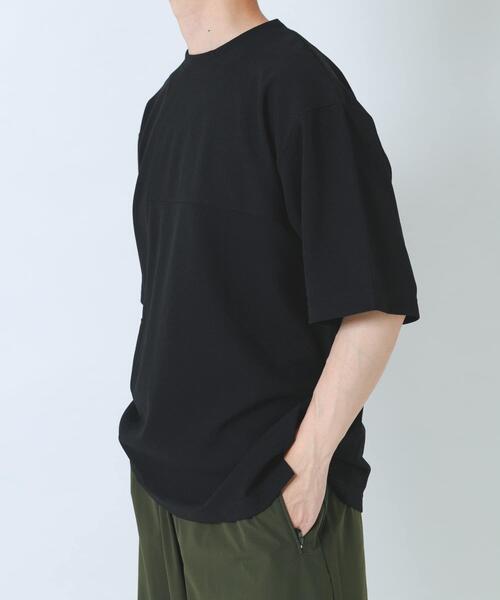 ITEMS URBANRESEARCH(アイテムズ アーバンリサーチ)の「シャドーパターンキリカエ半袖Tシャツ(Tシャツ/カットソー・メンズ・オリーブ/ブラック/ベージュ/ホワイト・LARGE/MEDIUM)」の15枚目の写真