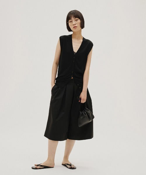 TODAYFUL(トゥデイフル)の「Twill Bermuda Pants(その他パンツ・レディース・ダークブラウン/ブラック・38inch/36inch)」の8枚目の写真