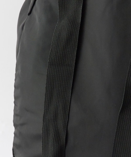 PENNEYS(ぺニーズ)の「PENNEYS/ペニーズ THE FOX PACKABLE DAY PACK 撥水 パッカブル 梅雨 雨の日 レイングッズ2026年 夏 夏服(バックパック/リュック・メンズ・ブラック/グレー・FREE)」の12枚目の写真