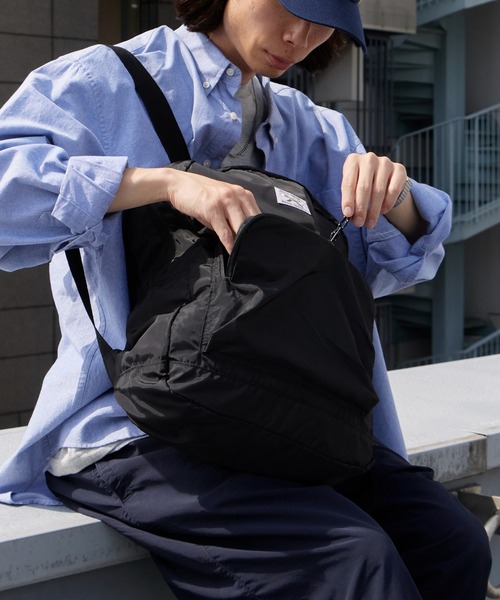 PENNEYS(ぺニーズ)の「PENNEYS/ペニーズ THE FOX PACKABLE DAY PACK 撥水 パッカブル 梅雨 雨の日 レイングッズ2026年 夏 夏服(バックパック/リュック・メンズ・ブラック/グレー・FREE)」の21枚目の写真