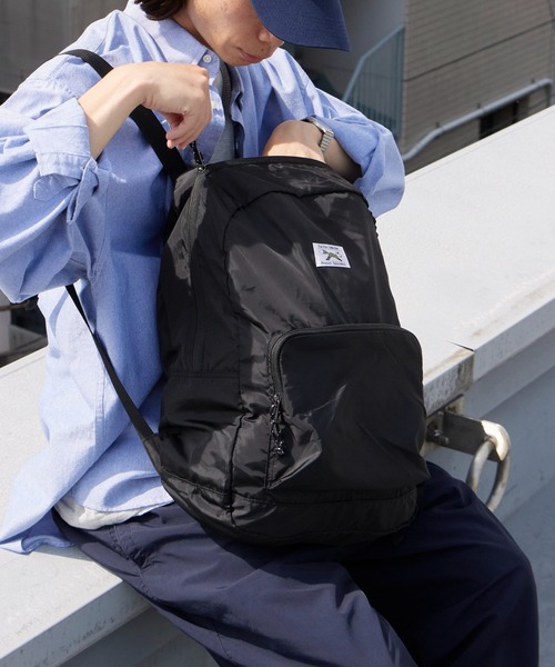 PENNEYS(ぺニーズ)の「PENNEYS/ペニーズ THE FOX PACKABLE DAY PACK 撥水 パッカブル 梅雨 雨の日 レイングッズ2026年 夏 夏服(バックパック/リュック・メンズ・ブラック/グレー・FREE)」の22枚目の写真