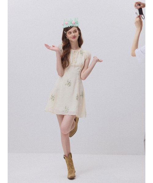 SINCETHEN(シンスゼン)の「オフィーリア刺繍ミニワンピース(ワンピース・レディース・その他・LARGE/MEDIUM/SMALL)」の6枚目の写真