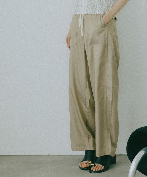 GLOBAL WORK（グローバルワーク）の「GOODチノベイカー冷感パンツ/666403（その他パンツ・レディース・チャコールグレー/ベージュ/ブラック/カーキ・LARGE/SMALL/MEDIUM）」の16枚目の写真