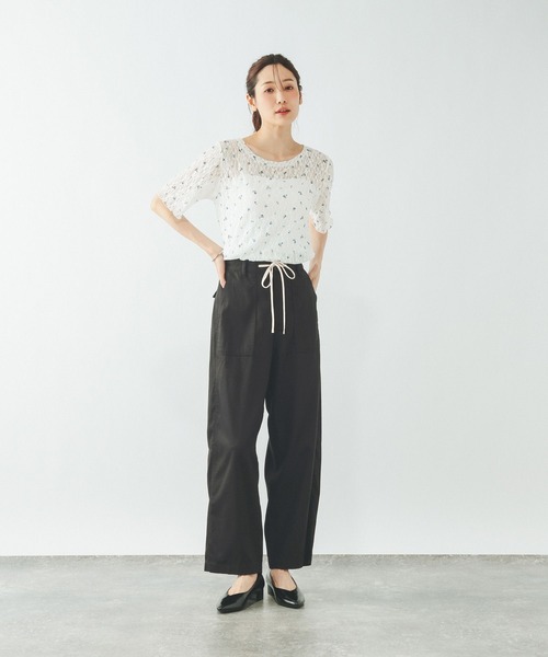 GLOBAL WORK（グローバルワーク）の「GOODチノベイカー冷感パンツ/666403（その他パンツ・レディース・チャコールグレー/ベージュ/ブラック/カーキ・LARGE/SMALL/MEDIUM）」の17枚目の写真