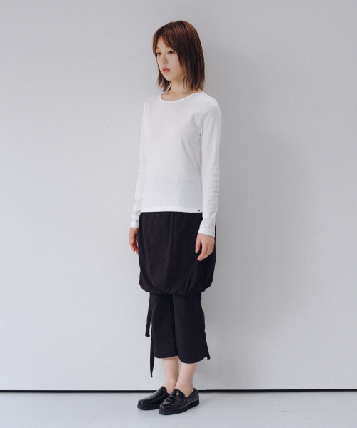 OHESHIO(オヘシオ)の「BASIC SLIM LONG SLEEVE, WHITE(Tシャツ/カットソー・レディース・その他・FREE)」の3枚目の写真
