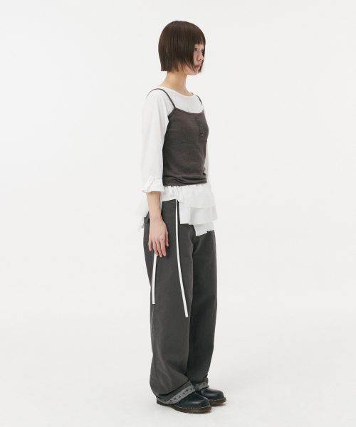 OHESHIO（オヘシオ）の「STITCH BUTTON SLEEVELESS, BROWN（Tシャツ/カットソー・レディース・その他・FREE）」の6枚目の写真