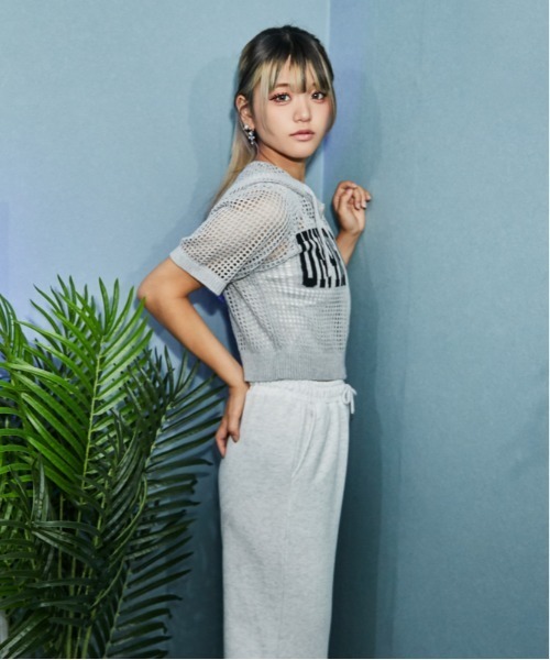 GORGE(ゴージ)の「《メッシュ・涼しげ》ロゴジップパーカー/ストリート×カジュアル/春夏/全3色(パーカー・レディース・オフホワイト/グレー/ブラック・F)」の6枚目の写真