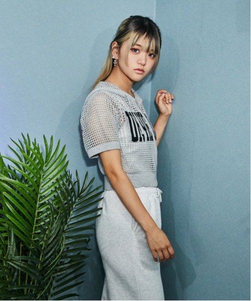 GORGE(ゴージ)の「《メッシュ・涼しげ》ロゴジップパーカー/ストリート×カジュアル/春夏/全3色(パーカー・レディース・オフホワイト/グレー/ブラック・F)」の7枚目の写真