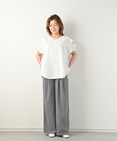Brown&Street(ブラウンアンドストリート)の「リネンブレンドショルダートップス(シャツ/ブラウス・レディース・ホワイト/ブラック/レッド・FREE)」の5枚目の写真