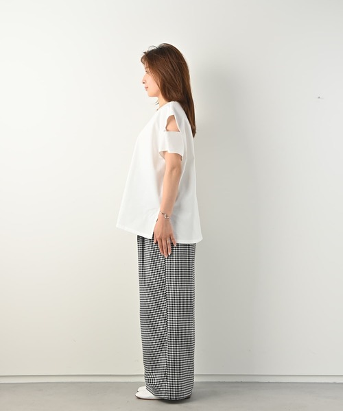 Brown&Street(ブラウンアンドストリート)の「リネンブレンドショルダートップス(シャツ/ブラウス・レディース・ホワイト/ブラック/レッド・FREE)」の6枚目の写真