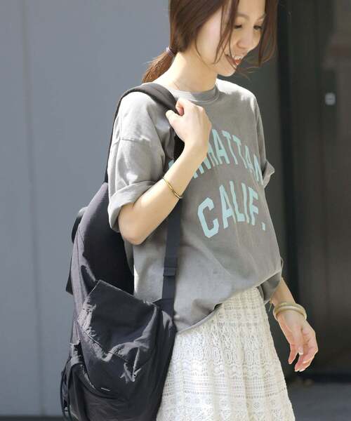 THE DAY ON THE BEACH（ザデイオンザビーチ）の「《追加2》別注【THE DAY ON THE BEACH】カットオフTシャツ（Tシャツ/カットソー・レディース・ブラウン/ライトグレー/ホワイト/ライトパープル・FREE）」の21枚目の写真
