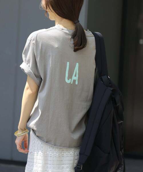 THE DAY ON THE BEACH（ザデイオンザビーチ）の「《追加2》別注【THE DAY ON THE BEACH】カットオフTシャツ（Tシャツ/カットソー・レディース・ブラウン/ライトグレー/ホワイト/ライトパープル・FREE）」の22枚目の写真