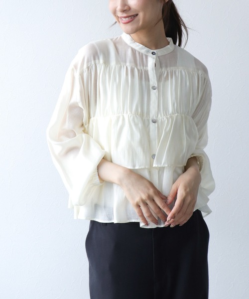 Jines(ジネス)の「とろみラッフルブラウス(シャツ/ブラウス・レディース・ホワイト/ベージュ/ラベンダー・38)」の5枚目の写真