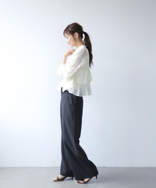 Jines(ジネス)の「とろみラッフルブラウス(シャツ/ブラウス・レディース・ホワイト/ベージュ/ラベンダー・38)」の8枚目の写真