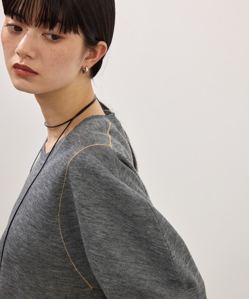 ADAM ET ROPE'(アダムエロペ)の「【サステナブル】ダブルフェイスニットトップス(ニット/セーター・レディース・ブラック/チャコールグレー/レッド・FREE)」の18枚目の写真