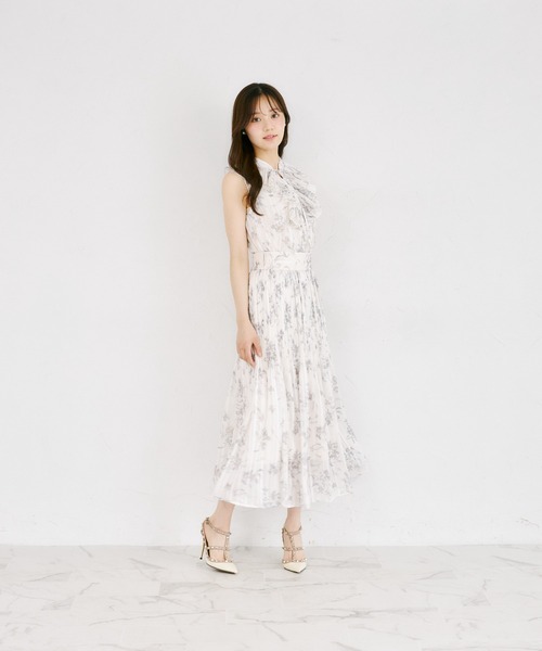 tocco closet（トッコ　クローゼット）の「ラメドビーストライプ×リボンフラワープリントプリーツスカート（スカート・レディース・オフホワイト/ブラウン/ブラック・M）」の7枚目の写真
