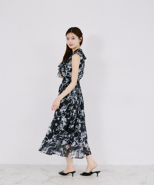 tocco closet（トッコ　クローゼット）の「ラメドビーストライプ×リボンフラワープリントプリーツスカート（スカート・レディース・オフホワイト/ブラウン/ブラック・M）」の18枚目の写真