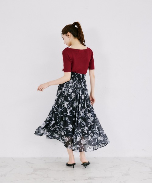 tocco closet（トッコ　クローゼット）の「ラメドビーストライプ×リボンフラワープリントプリーツスカート（スカート・レディース・オフホワイト/ブラウン/ブラック・M）」の15枚目の写真