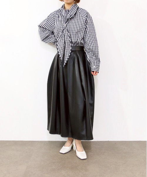 Marilyn Moon(マリリンムーン)の「modern tie raglan blouse(シャツ/ブラウス・レディース・ホワイト/ホワイト×ブラック/ネイビー/ブラック・FREE)」の14枚目の写真