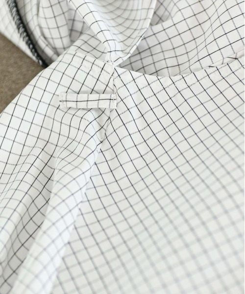 Marilyn Moon(マリリンムーン)の「modern tie raglan blouse(シャツ/ブラウス・レディース・ホワイト/ホワイト×ブラック/ネイビー/ブラック・FREE)」の17枚目の写真
