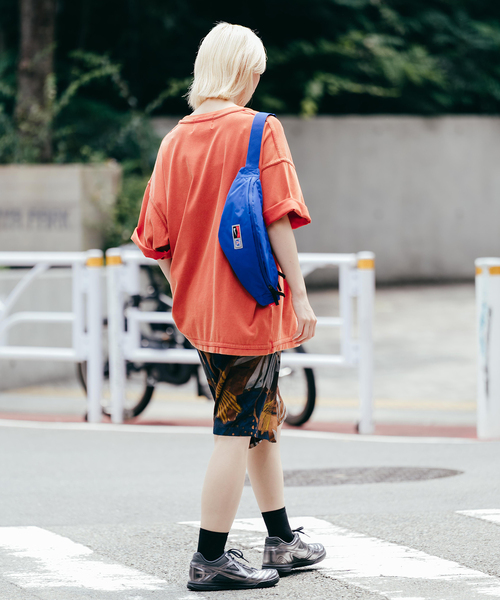 NIKE(ナイキ)の「【NIKE / ナイキ】Paris Saint Germain Nike Heritage Waistp(ボディバッグ/ウエストポーチ・メンズ・ネイビー・FREE)」の2枚目の写真