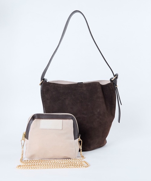 AULENTTI(オウレンティ)の「【AULENTTI】スエードワンショルダートートバッグ withチェーンショルダーポーチ-One-Handle Tote Bag(トートバッグ・レディース・ダークブラウン・FREE)」の7枚目の写真