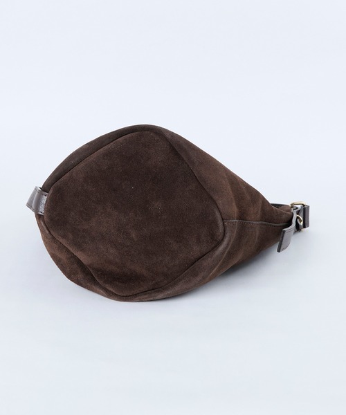 AULENTTI(オウレンティ)の「【AULENTTI】スエードワンショルダートートバッグ withチェーンショルダーポーチ-One-Handle Tote Bag(トートバッグ・レディース・ダークブラウン・FREE)」の8枚目の写真