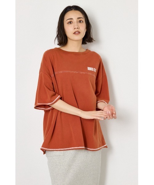 RODEO CROWNS WIDE BOWL(ロデオクラウンズワイドボウル)の「ヴィンテージライクステッチ5分袖Tシャツ(Tシャツ/カットソー・レディース・ダークグリーン/ブラック/レッド/オフホワイト・FREE)」の1枚目の写真