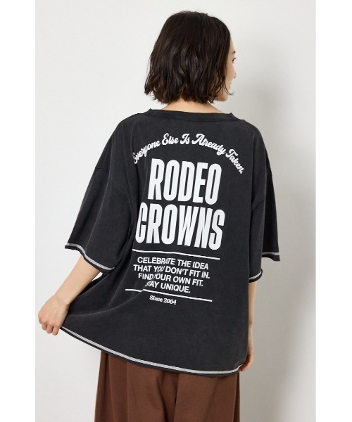 RODEO CROWNS WIDE BOWL(ロデオクラウンズワイドボウル)の「ヴィンテージライクステッチ5分袖Tシャツ(Tシャツ/カットソー・レディース・ダークグリーン/ブラック/レッド/オフホワイト・FREE)」の3枚目の写真